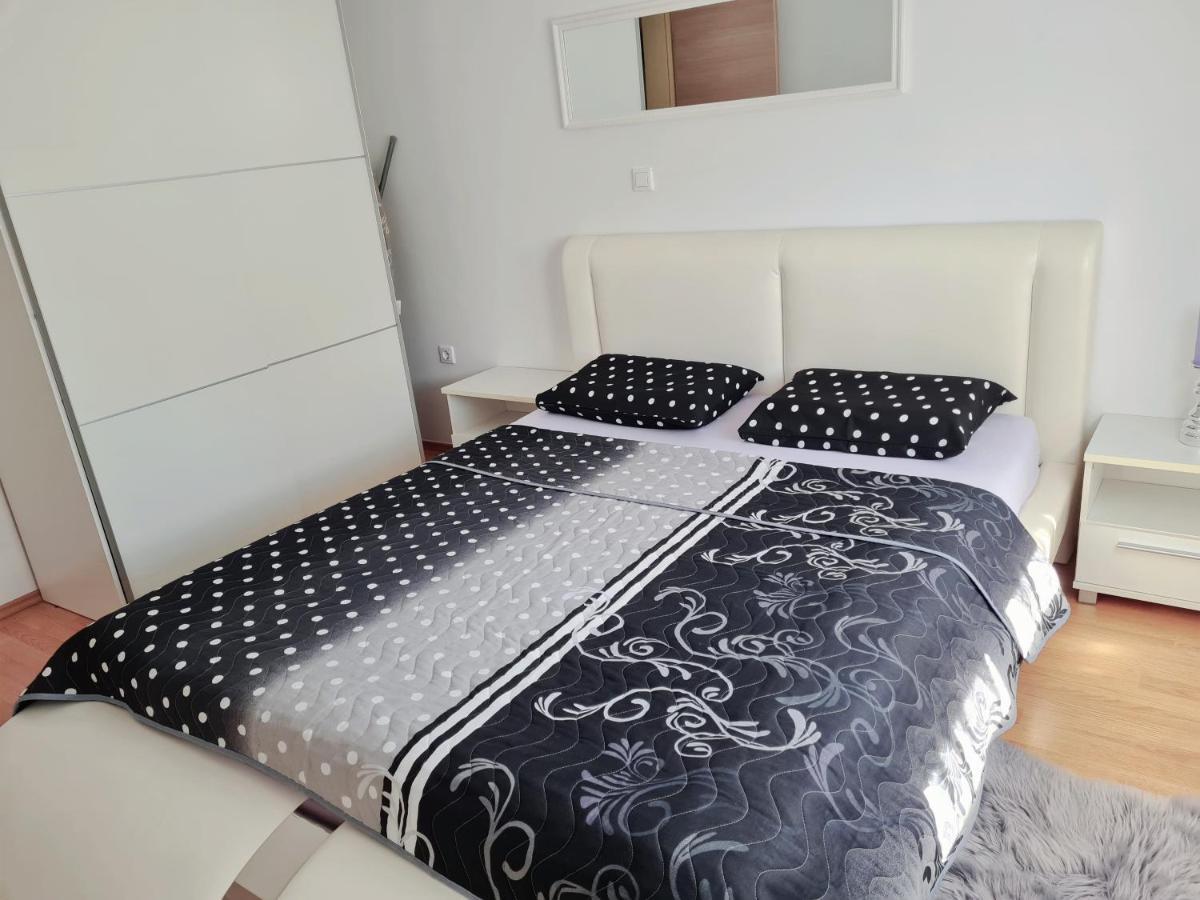 Apartment Tomas Near The Beach Pula Zewnętrze zdjęcie